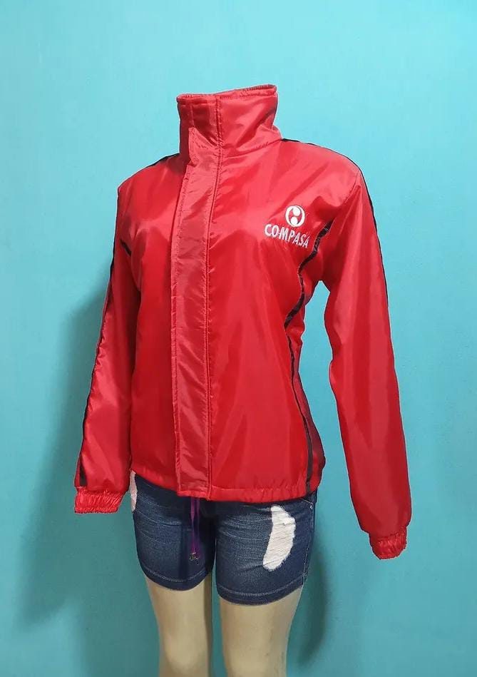 Campera desarrollada bajo marca privada (private label)